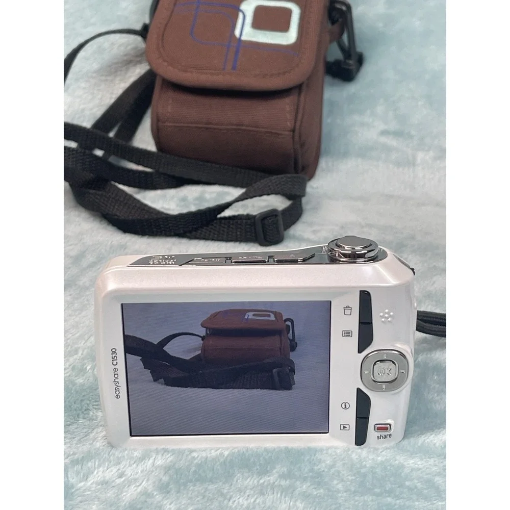 Kodak EasyShare C1530 14MP Digital Camera 3x Zoom Tested w Case White